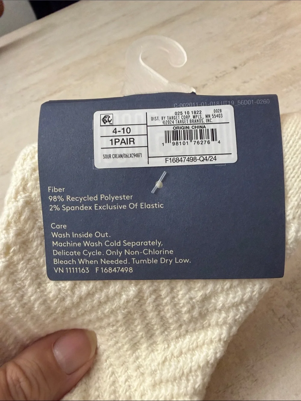 Universal Thread Cream Cable Crew boot Socks